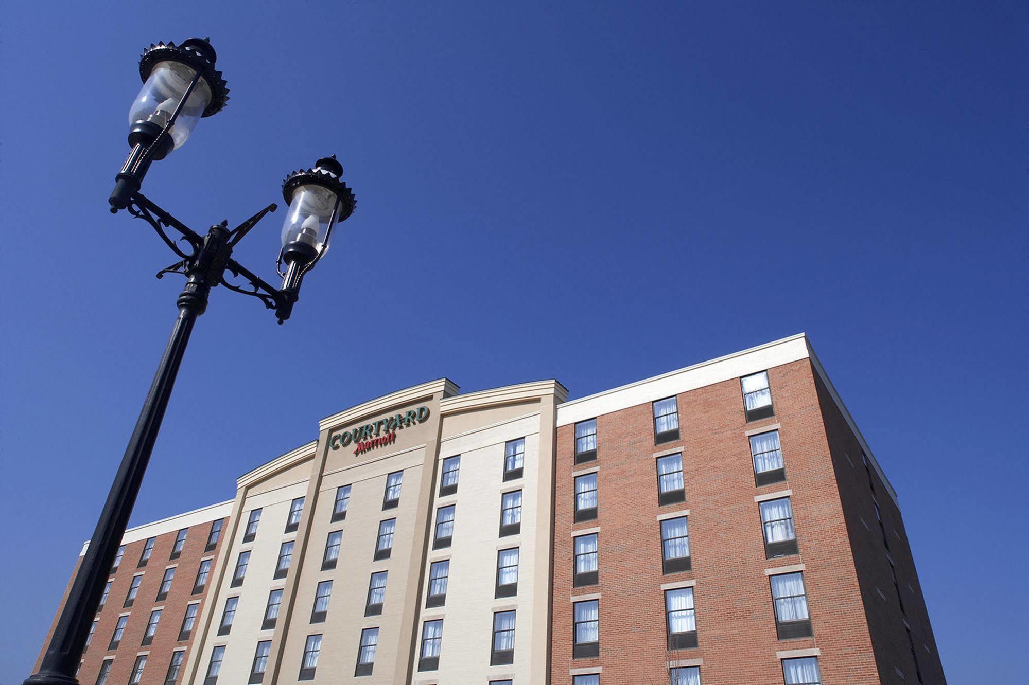 Hotel Courtyard Hamilton Exterior foto